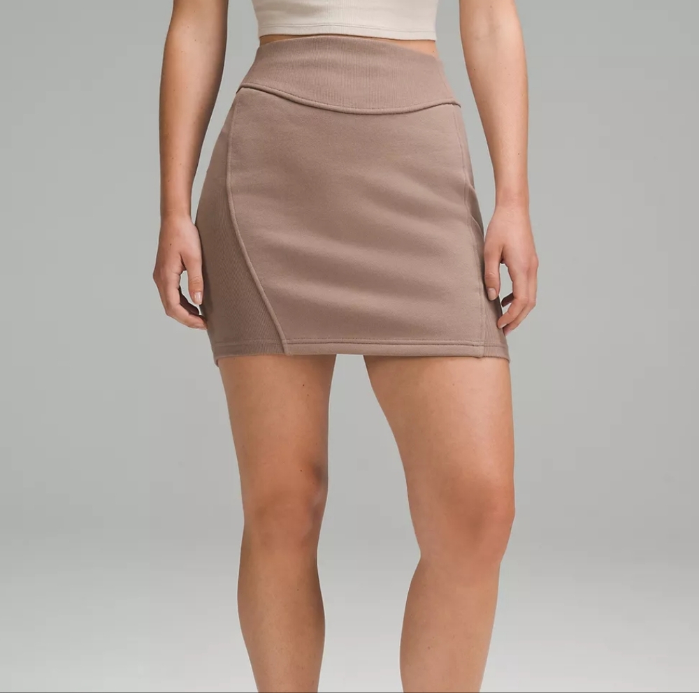 Lululemon Scuba High Rise Mini Skirt NWT Size XL (TPTC) LW8ALSS